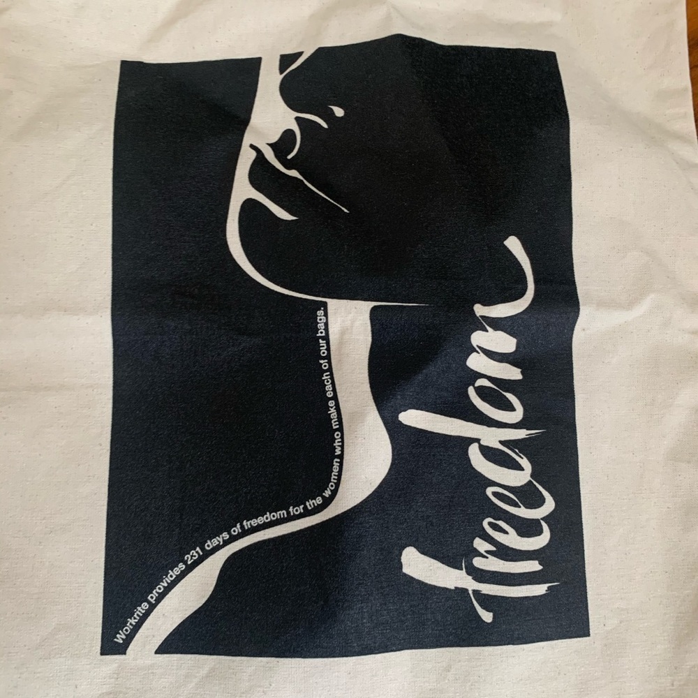 MADE BY FREE WOMEN flat tote, NEW - Picture 2 of 6